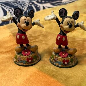 Disney Mickey Mouse, Walt Disney Showcase figures , October